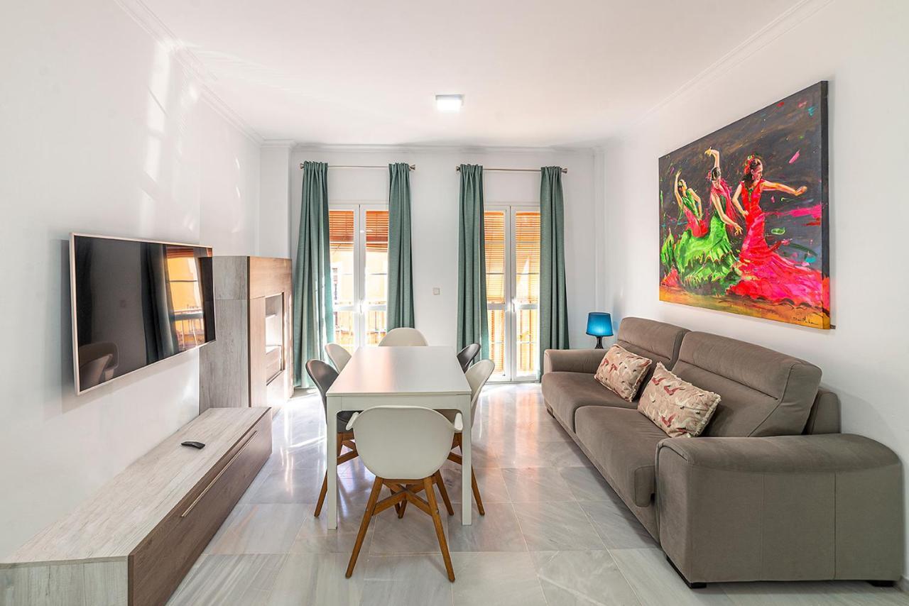Alohamundi Feria Apartment เซบีญา ภายนอก รูปภาพ