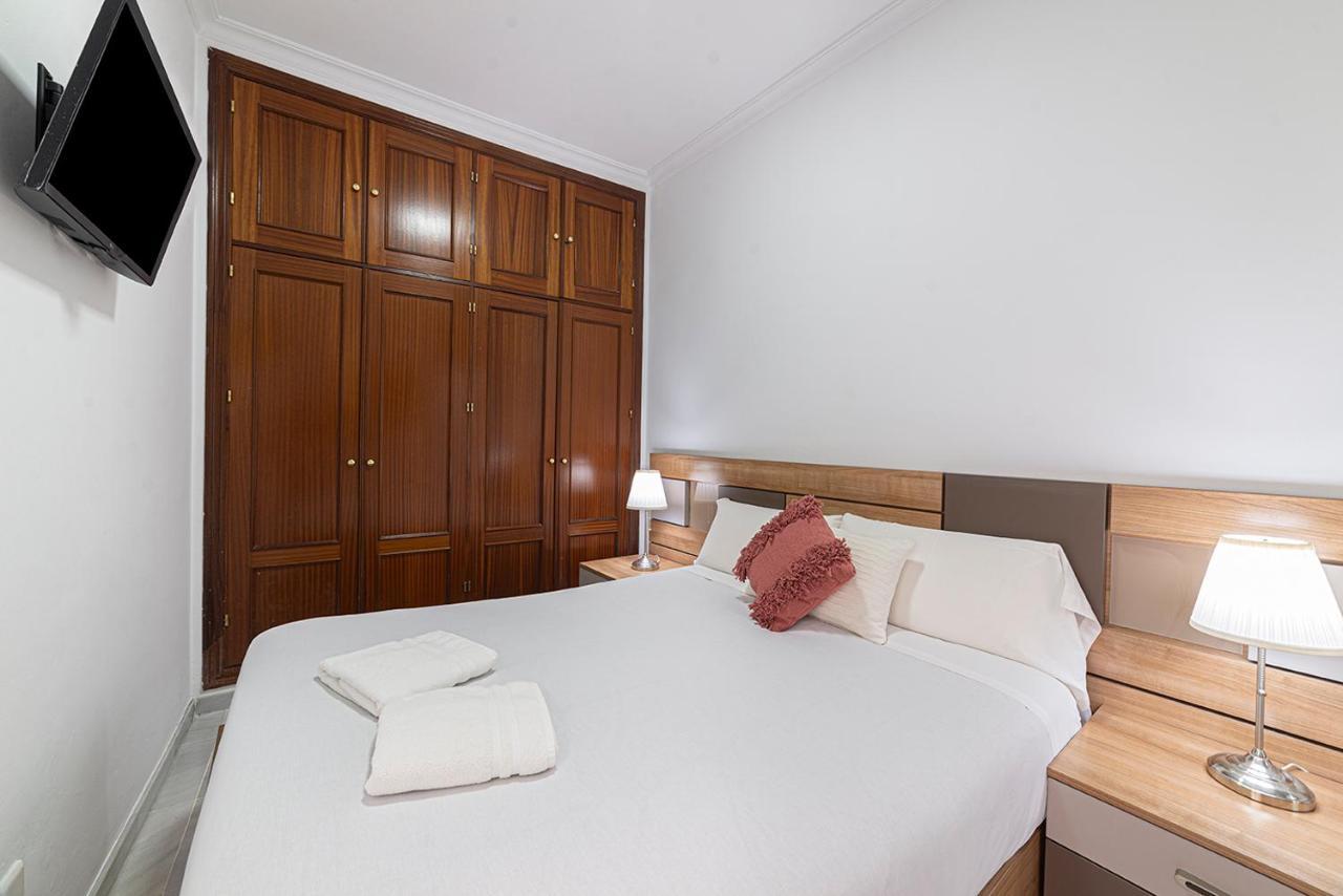 Alohamundi Feria Apartment เซบีญา ภายนอก รูปภาพ