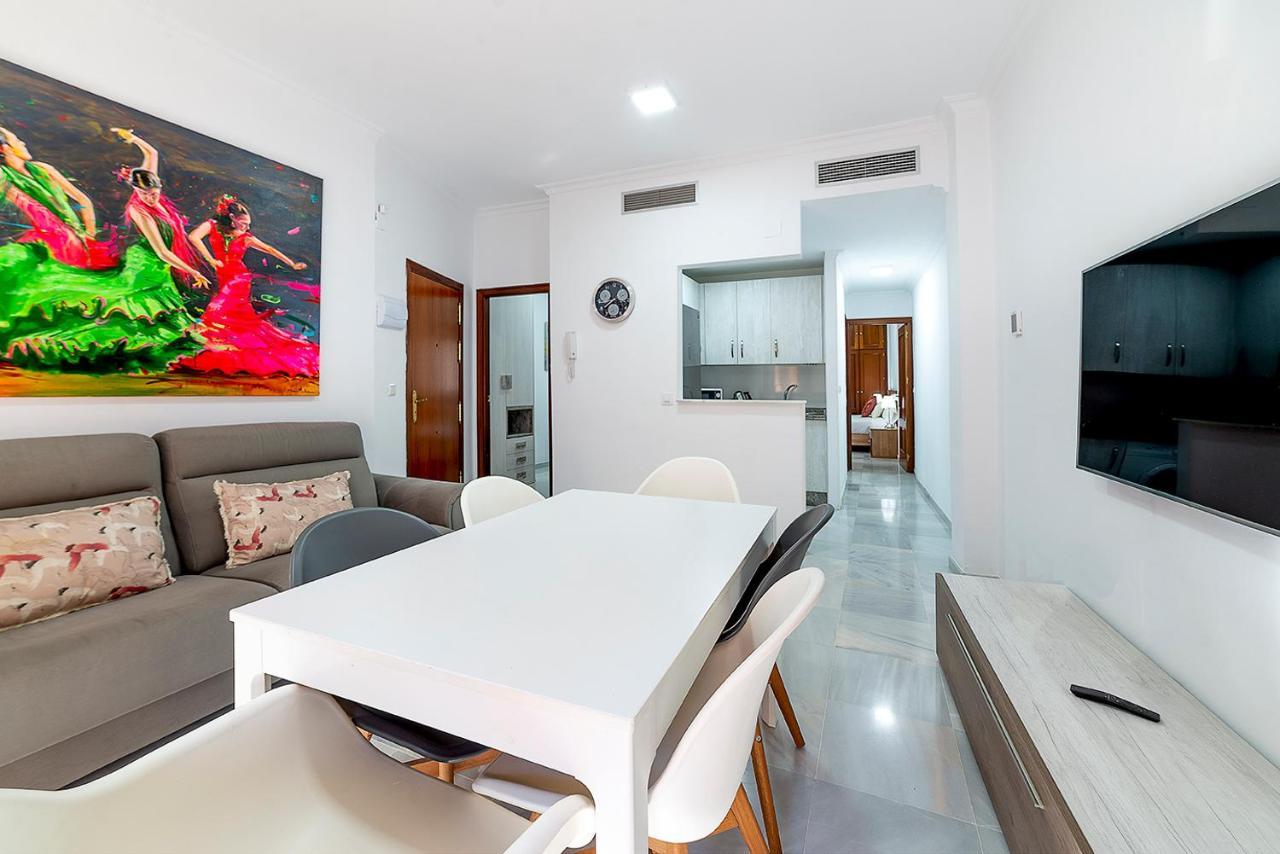 Alohamundi Feria Apartment เซบีญา ภายนอก รูปภาพ
